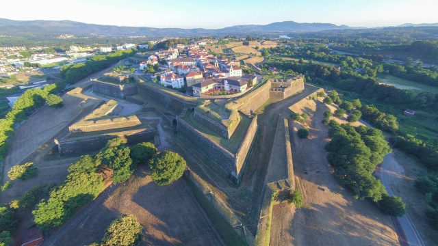 Fortaleza de Valença, um dos pontos altos de arquitetura militar em Portugal e ponto de paragem nos Caminhos de Santiago de Compostela