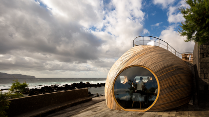 Cella Bar, restaurante bar nos Açores desenhado pela FCC Arquitetura
