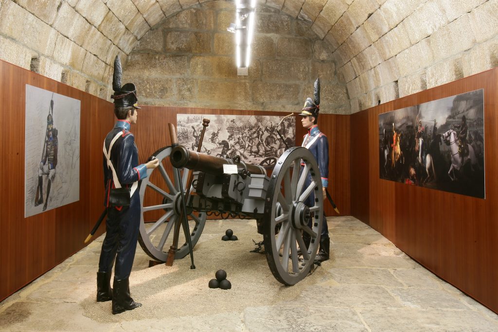 Museu Histórico Militar de Almeida (Casamatas), ponto de paragem do Caminho de Santiago