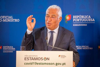 António Costa, primeiro-ministro de Portugal, numa conferência de imprensa sobre a COVID-19
