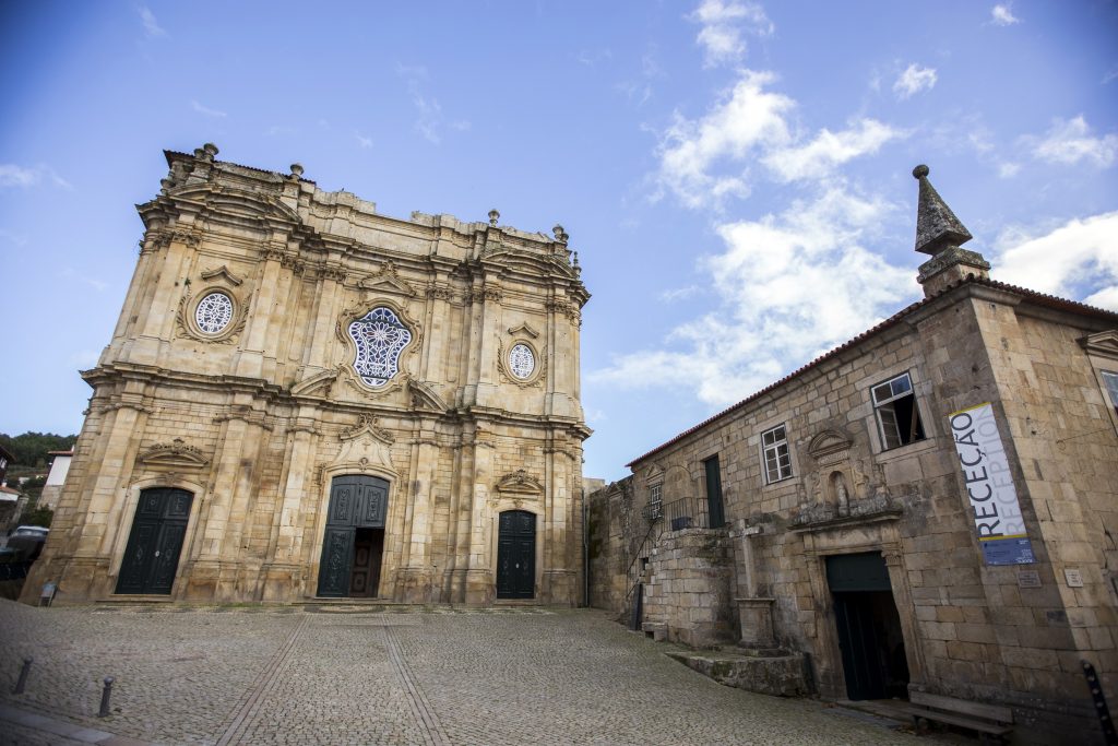 Mosteiro de Santa Maria de Salzedas, em Tarouca, é da Ordem de Cister e faz parte do Caminho de Santiago